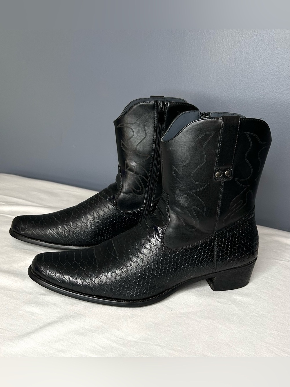 Parrazo Black Reptile Cowboy Boots Mens Size‎ 10.5 Snakeskin Textured